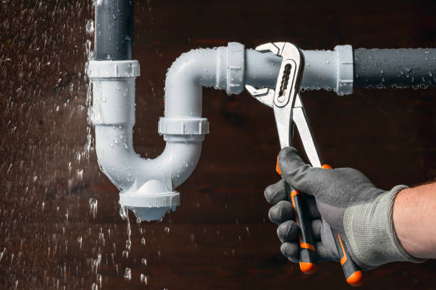 Professional Leak Detection technician working in Center Moriches, NY